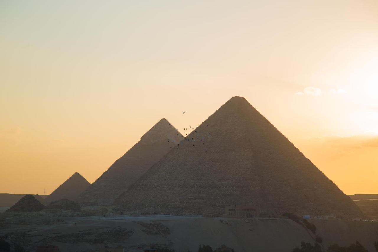 Heru Pyramids View Hotel ไคโร ภายนอก รูปภาพ